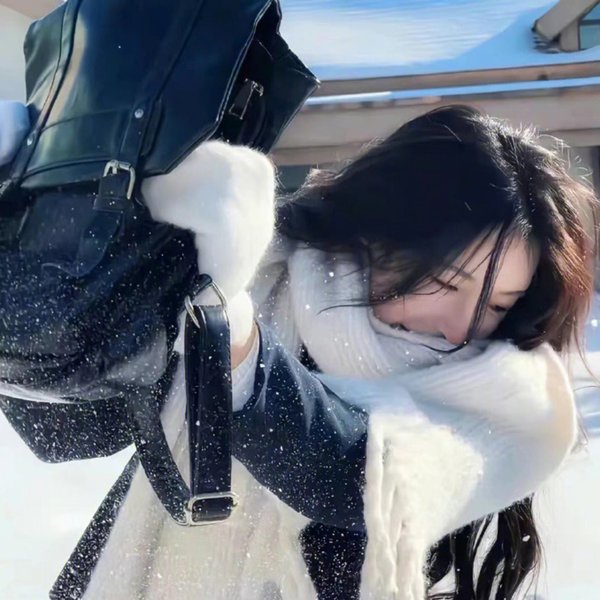 水瓶座女孩