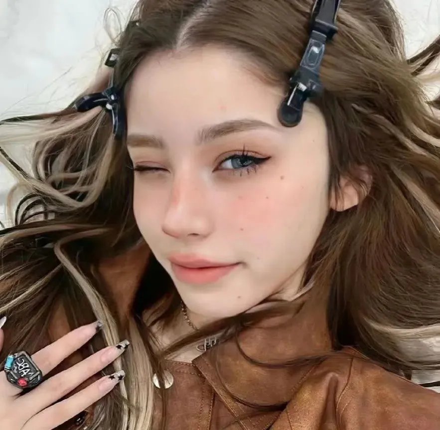 萝莎琳